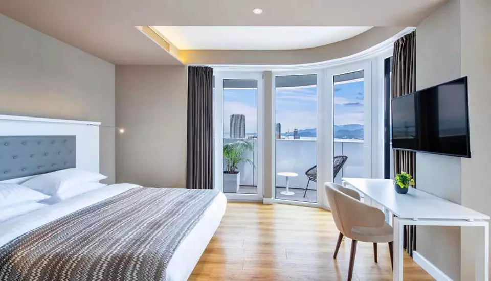 هتل آلیانس پالاس باتومی